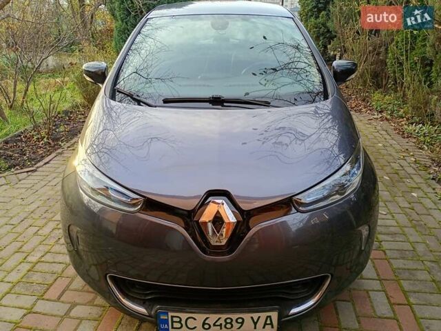 Серый Рено Зое, объемом двигателя 0 л и пробегом 112 тыс. км за 10500 $, фото 1 на Automoto.ua