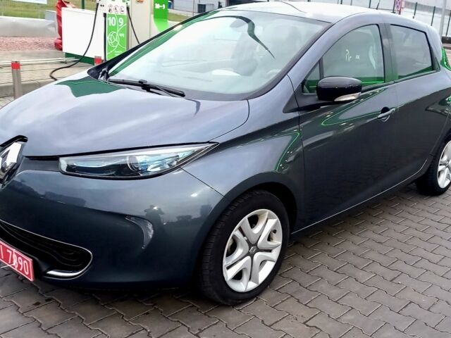 Рено Зое 2017 в Луцке на Automoto.ua Серый Рено Зое, объемом двигателя 0 л и пробегом 79 тыс. км за 8800 $, фото 1 на Automoto.ua