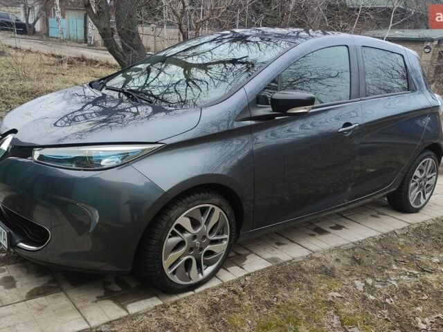 Сірий Рено Зое, об'ємом двигуна 0 л та пробігом 140 тис. км за 10500 $, фото 1 на Automoto.ua