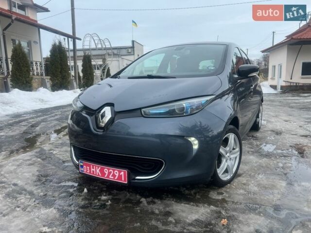 Серый Рено Зое, объемом двигателя 0 л и пробегом 122 тыс. км за 8499 $, фото 1 на Automoto.ua