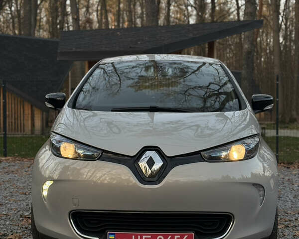 Сірий Рено Зое, об'ємом двигуна 0 л та пробігом 160 тис. км за 8499 $, фото 1 на Automoto.ua