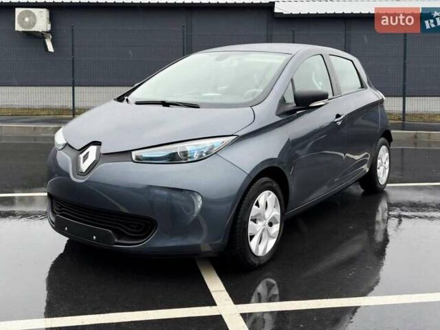Серый Рено Зое, объемом двигателя 0 л и пробегом 62 тыс. км за 9550 $, фото 1 на Automoto.ua