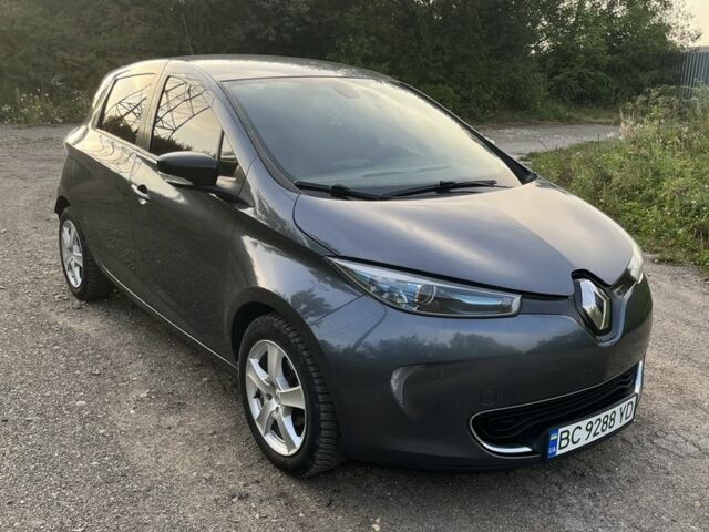 Серый Рено Зое, объемом двигателя 0 л и пробегом 259 тыс. км за 9331 $, фото 1 на Automoto.ua