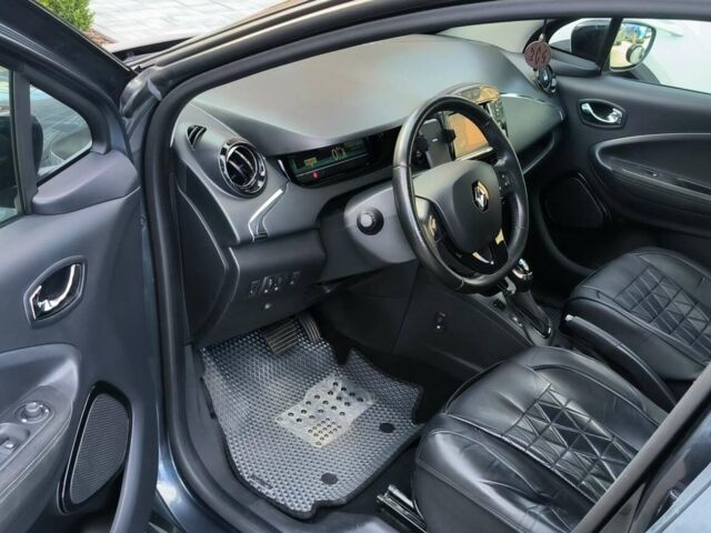 Сірий Рено Зое, об'ємом двигуна 0 л та пробігом 155 тис. км за 10777 $, фото 1 на Automoto.ua