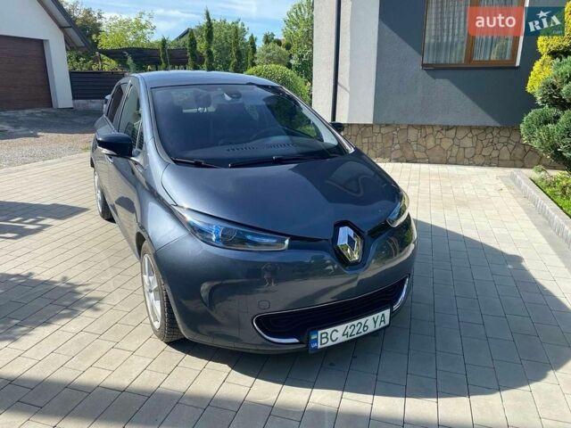 Серый Рено Зое, объемом двигателя 0 л и пробегом 79 тыс. км за 9700 $, фото 1 на Automoto.ua