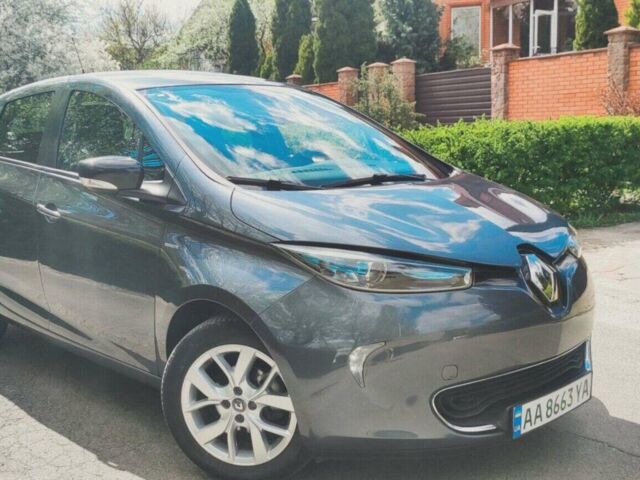 Сірий Рено Зое, об'ємом двигуна 0 л та пробігом 39 тис. км за 11499 $, фото 1 на Automoto.ua