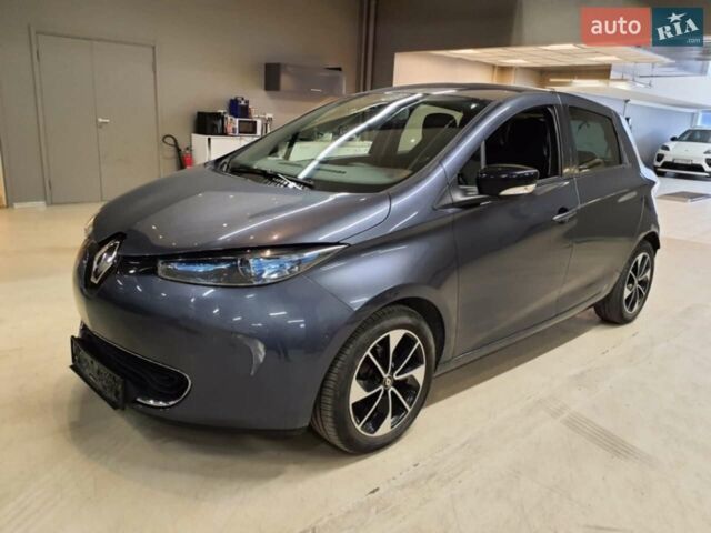 Серый Рено Зое, объемом двигателя 0 л и пробегом 64 тыс. км за 6800 $, фото 1 на Automoto.ua
