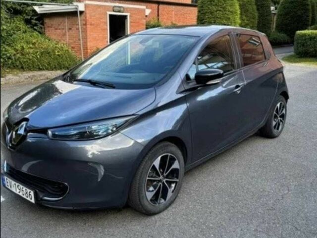Серый Рено Зое, объемом двигателя 0 л и пробегом 81 тыс. км за 7903 $, фото 1 на Automoto.ua