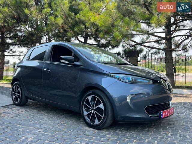 Серый Рено Зое, объемом двигателя 0 л и пробегом 107 тыс. км за 9650 $, фото 1 на Automoto.ua