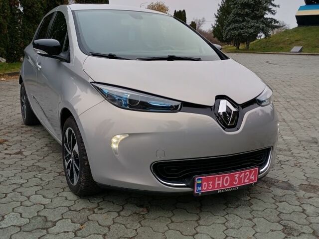 Серый Рено Зое, объемом двигателя 0.43 л и пробегом 64 тыс. км за 8700 $, фото 1 на Automoto.ua
