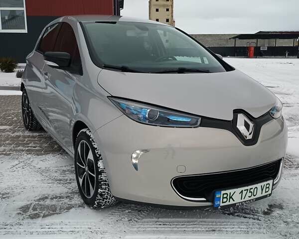 Сірий Рено Зое, об'ємом двигуна 0 л та пробігом 65 тис. км за 8700 $, фото 1 на Automoto.ua