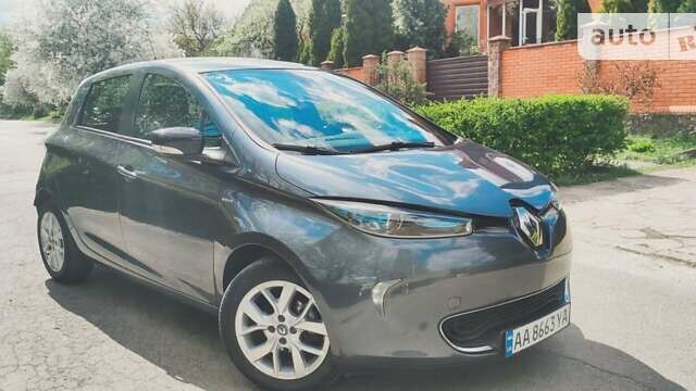 Сірий Рено Зое, об'ємом двигуна 0 л та пробігом 39 тис. км за 11499 $, фото 1 на Automoto.ua