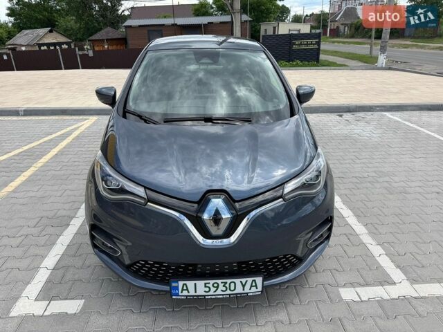 Серый Рено Зое, объемом двигателя 0 л и пробегом 92 тыс. км за 12600 $, фото 1 на Automoto.ua
