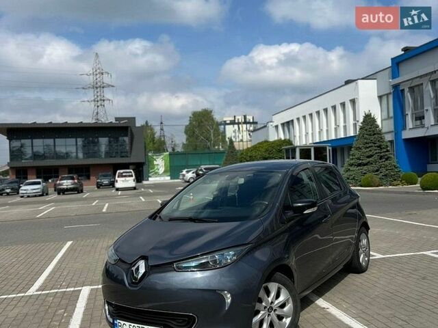 Серый Рено Зое, объемом двигателя 0 л и пробегом 125 тыс. км за 9600 $, фото 1 на Automoto.ua