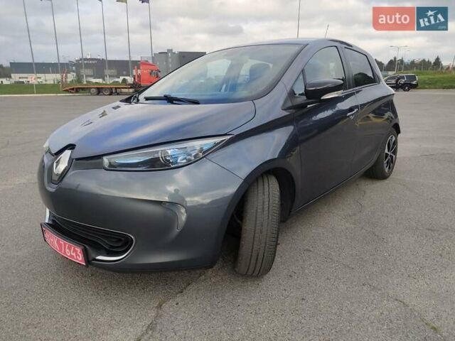 Серый Рено Зое, объемом двигателя 0 л и пробегом 158 тыс. км за 9300 $, фото 1 на Automoto.ua
