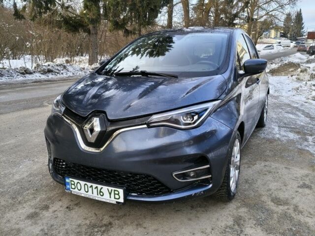 Серый Рено Зое, объемом двигателя 0 л и пробегом 100 тыс. км за 12500 $, фото 1 на Automoto.ua
