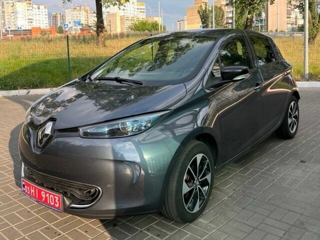 Серый Рено Зое, объемом двигателя 0 л и пробегом 74 тыс. км за 9499 $, фото 1 на Automoto.ua