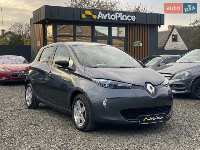 Серый Рено Зое, объемом двигателя 0 л и пробегом 112 тыс. км за 9800 $, фото 1 на Automoto.ua