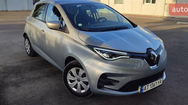 Сірий Рено Зое, об'ємом двигуна 0 л та пробігом 26 тис. км за 14800 $, фото 1 на Automoto.ua
