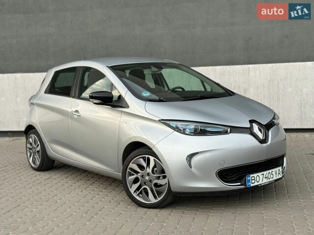 Сірий Рено Зое, об'ємом двигуна 0 л та пробігом 64 тис. км за 10750 $, фото 1 на Automoto.ua