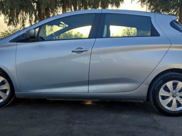 Сірий Рено Зое, об'ємом двигуна 0 л та пробігом 46 тис. км за 13200 $, фото 1 на Automoto.ua