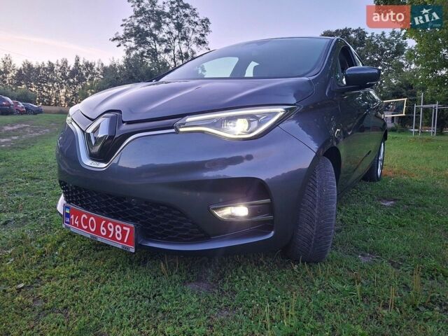 Серый Рено Зое, объемом двигателя 0 л и пробегом 117 тыс. км за 12999 $, фото 1 на Automoto.ua