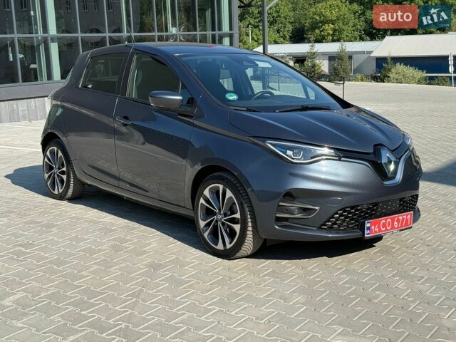 Серый Рено Зое, объемом двигателя 0 л и пробегом 117 тыс. км за 12999 $, фото 1 на Automoto.ua