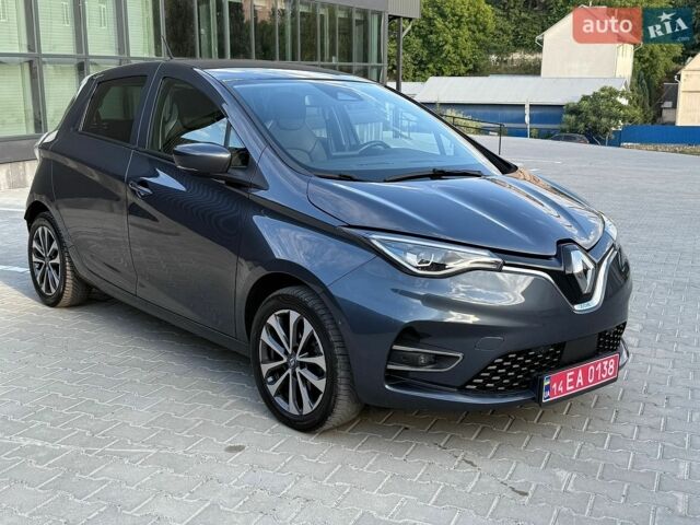 Серый Рено Зое, объемом двигателя 0 л и пробегом 82 тыс. км за 13750 $, фото 1 на Automoto.ua