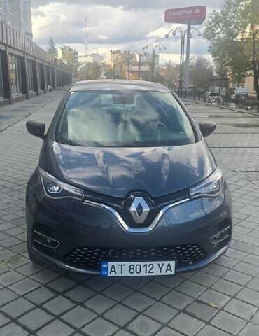 Рено Зое 2021 в Ивано-Франковске на Automoto.ua Серый Рено Зое, объемом двигателя 0 л и пробегом 31 тыс. км за 13450 $, фото 1 на Automoto.ua