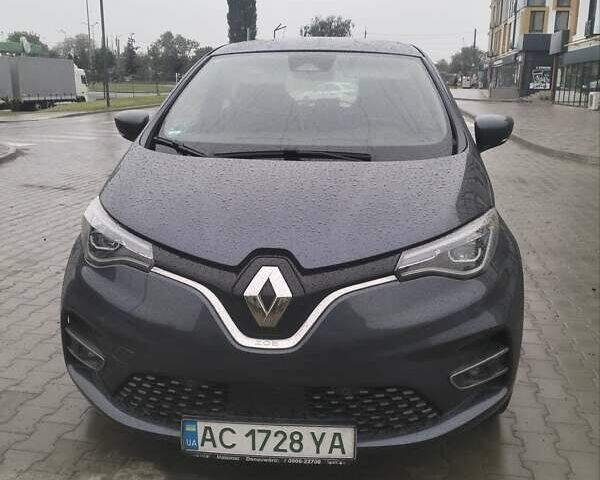 Серый Рено Зое, объемом двигателя 0 л и пробегом 62 тыс. км за 12200 $, фото 1 на Automoto.ua