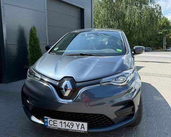 Серый Рено Зое, объемом двигателя 0 л и пробегом 17 тыс. км за 13900 $, фото 1 на Automoto.ua