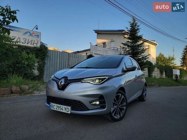 Серый Рено Зое, объемом двигателя 0 л и пробегом 33 тыс. км за 14350 $, фото 1 на Automoto.ua