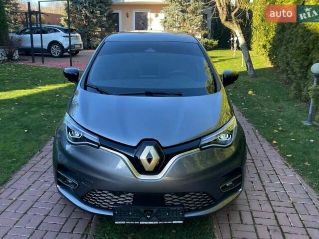 Серый Рено Зое, объемом двигателя 0 л и пробегом 18 тыс. км за 15300 $, фото 1 на Automoto.ua