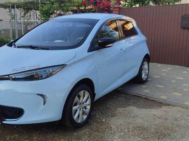 Синий Рено Зое, объемом двигателя 0 л и пробегом 96 тыс. км за 7000 $, фото 1 на Automoto.ua