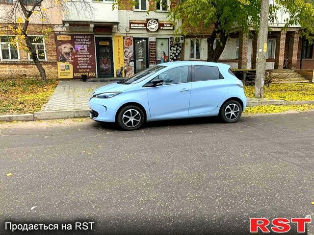 Синий Рено Зое, объемом двигателя 0 л и пробегом 200 тыс. км за 7500 $, фото 1 на Automoto.ua