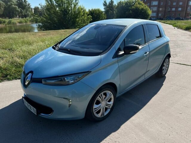 Синий Рено Зое, объемом двигателя 0 л и пробегом 190 тыс. км за 7700 $, фото 1 на Automoto.ua