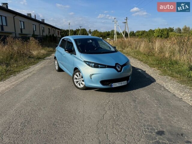 Синий Рено Зое, объемом двигателя 0 л и пробегом 115 тыс. км за 6000 $, фото 1 на Automoto.ua