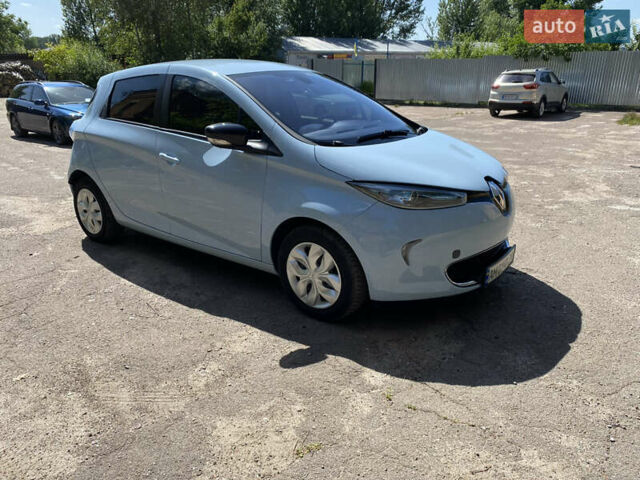 Синий Рено Зое, объемом двигателя 0 л и пробегом 98 тыс. км за 6000 $, фото 1 на Automoto.ua