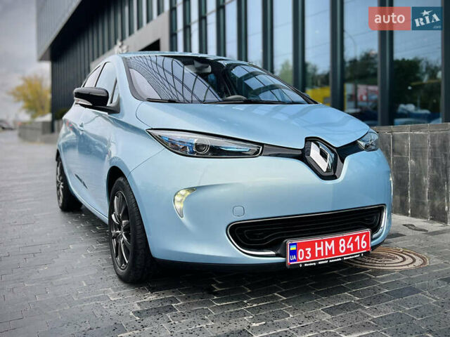 Рено Зое 2015 в Тернополе на Automoto.ua Синий Рено Зое, объемом двигателя 0 л и пробегом 98 тыс. км за 7800 $, фото 1 на Automoto.ua