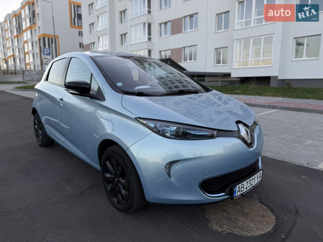 Синий Рено Зое, объемом двигателя 0 л и пробегом 164 тыс. км за 6700 $, фото 1 на Automoto.ua