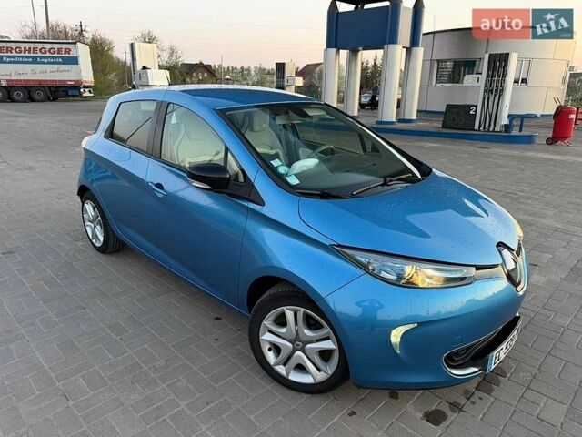 Синий Рено Зое, объемом двигателя 0 л и пробегом 85 тыс. км за 7500 $, фото 1 на Automoto.ua