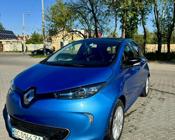 Синий Рено Зое, объемом двигателя 0 л и пробегом 84 тыс. км за 7900 $, фото 1 на Automoto.ua