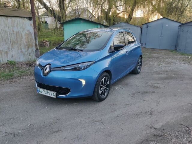 Синий Рено Зое, объемом двигателя 0 л и пробегом 158 тыс. км за 9400 $, фото 1 на Automoto.ua