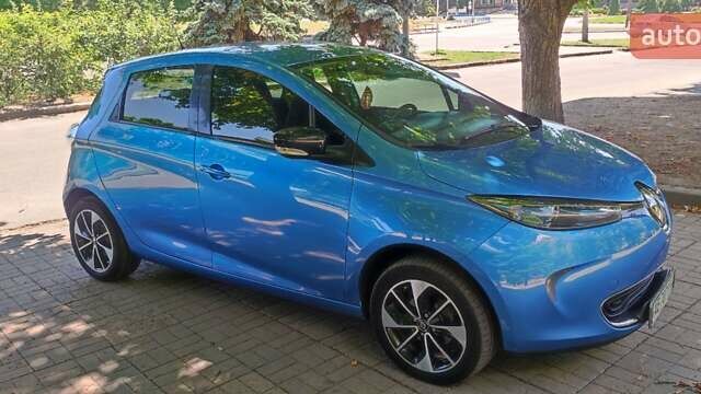 Синий Рено Зое, объемом двигателя 0 л и пробегом 149 тыс. км за 9400 $, фото 1 на Automoto.ua