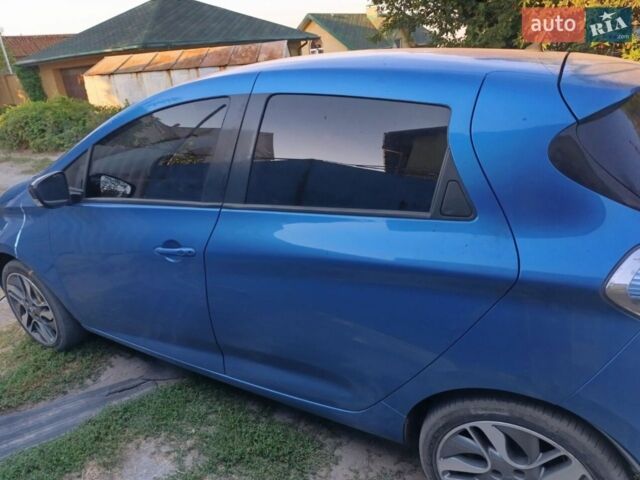 Синий Рено Зое, объемом двигателя 0 л и пробегом 160 тыс. км за 9550 $, фото 1 на Automoto.ua