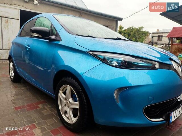 Синий Рено Зое, объемом двигателя 0 л и пробегом 95 тыс. км за 9200 $, фото 1 на Automoto.ua