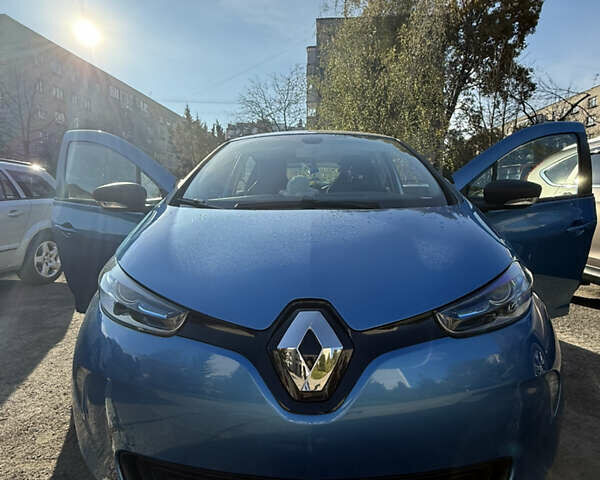 Рено Зое 2017 в Львове на Automoto.ua Синий Рено Зое, объемом двигателя 0 л и пробегом 56 тыс. км за 10555 $, фото 1 на Automoto.ua