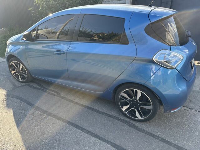 Синій Рено Зое, об'ємом двигуна 0 л та пробігом 92 тис. км за 8501 $, фото 1 на Automoto.ua