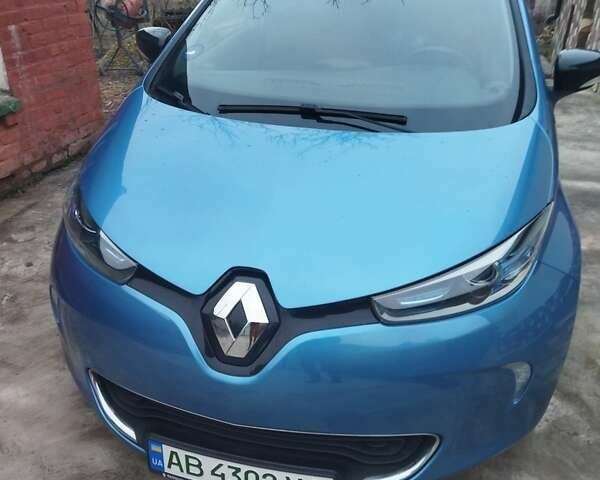 Синий Рено Зое, объемом двигателя 0 л и пробегом 160 тыс. км за 12500 $, фото 1 на Automoto.ua