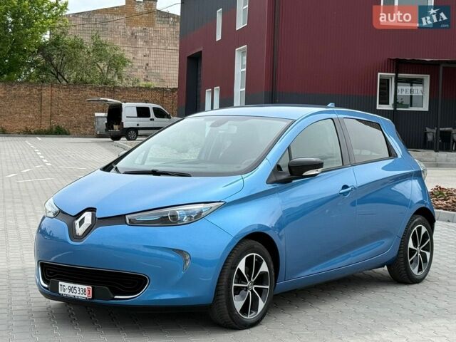 Синий Рено Зое, объемом двигателя 0 л и пробегом 117 тыс. км за 9800 $, фото 1 на Automoto.ua